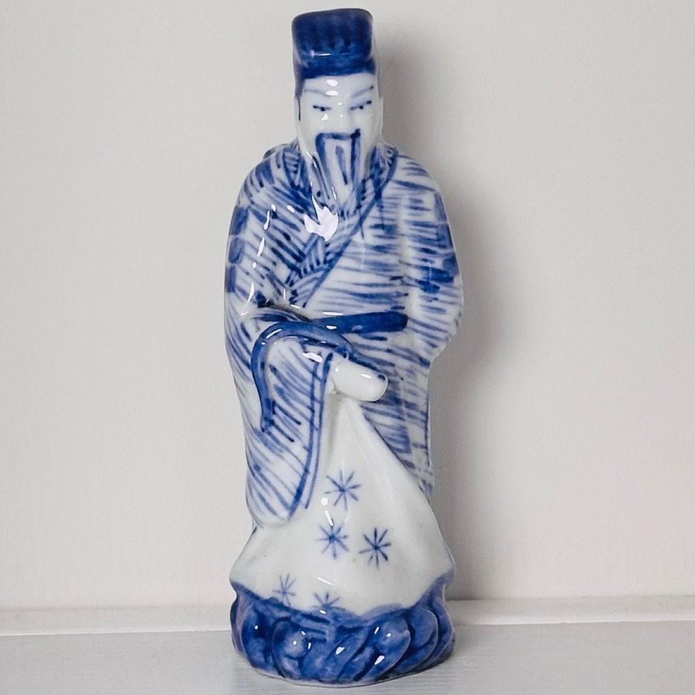 Vintage 90s Blue and White Porcelain Chinese Wise Man Figurine Chinoiserie